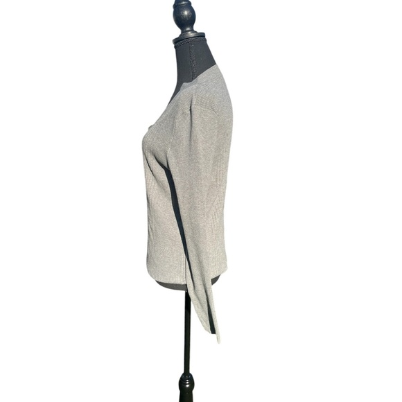 Women's Gray V-Neck Sweater by Merona size XL - Picture 3 of 5